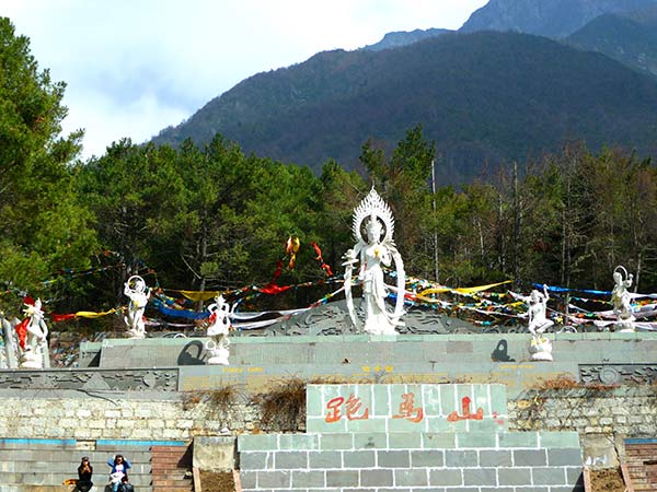 四川紅色旅游線路集錦，三天、二天、一天線路報(bào)價(jià)，可定制紅色旅游線路